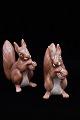 Bing & Grøndahl 
porcelæns figur 
af egern.
H:14cm. B&G 
2474. (2 stk. 
haves) 
Er i hel og i 
fin ...