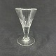 Højde 9,2 cm.
Holmegaards 
første bevarede 
katalog er fra 
1853, hvori 
dette glas 
optræder. ...