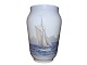 Royal Copenhagen vase med sejlskib. Vasen er dekoreret hele vejen rundt.Bemærk denne vare er ...