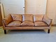 3pers.sofa i nigerskinMindre brugsspor se fotosanno 1980-90 HxBxD 73x200x82cmsædehøjde 41cm