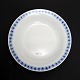 Bing & Grøndahl, Elsa, Hvidt porcelæn med blå blomsterkant. Dyb tallerken. Nr. 22 og 322. ...