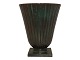 Kegleformet bronze vase med kanneleringer fra ca. 1930 til 1940.Mærket "E P C".Højde ...