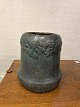 Jens Pedersen 
vase i glaseret 
lertøj med 
skønvirke 
dekoration. 
Udført hos 
Søren 
Kongstrand ca. 
...