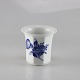 Vase i kongeligt porcelæn fra stellet Blå blomst kantet. Nr. 10/8618Producent Royal ...
