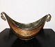 Tyrkisk 
islamisk 
Kashkul 
bådformet skål 
i kobber metal 
fra 19. 
Århundrede. 
Velpatineret og 
i god ...