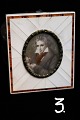 Antik 
Miniaturemaleri 
malet på 
elfenben af 
Beethoven.
Måler : 
8,7x7,2cm.