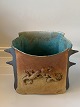 Keramik vase 
med salamander
Højde 19,5 cm 
ca
Pæn stand