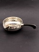 830 sølv 
kasserolle D. 
16,5 cm. med 
tud fra C Holm 
1936 emne nr. 
532503