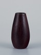 Carl Harry 
Stålhane 
(1920-1990) for 
Rörstrand, 
miniature-vase 
med glasur i 
brune ...
