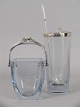 Isspand og 
cocktailshaker 
m. 
sølvmontering
Glas og sølv
Cocktailshaker 
af Michelsen
