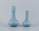 Upsala-
Ekeby/Gefle, 
Sverige. To 
”Kairo” 
keramikvaser i 
lyseblå glasur.
Geometrisk ...