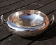 A. Michelsen 
velholdt lille 
skål med hanke, 
bordskål i 
tretårnet sølv, 
i rigtig pæn 
...