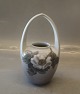693-29 Kgl. Art Nouveau vase med hank  - Hvid vild rose & sommerfugl  10.5 x 9.5 
cm præ 1923 Kongelig Dansk porcelæn