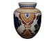 Aluminia vase 
med blå og gul 
dekoration.
Bemærk denne 
vare er på 
vores 
fjernlager. Den 
kan ...