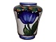 Aluminia vase 
med blå blomst.
Bemærk denne 
vare er på 
vores 
fjernlager. Den 
kan købes 
online, ...