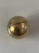 Smykkelås kuglelås af Ole Lynggaard i 18 karat guld. 
Diameter ca. 20,59 mm
