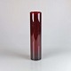 Cylinderformet vase i dyb rød glasHøjde 25 cmDiameter 6 cm