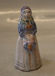L. Hjorth miniature kvinde med taske 9 cm Bornholmsk keramik i pastelfarver L. Hjorth Bornholm i ...