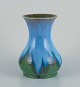 Charles Greber, 
Beauvais, 
Frankrig.
Keramikvase 
med glasur i i 
blå og grønne 
toner.
Midt ...