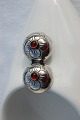 Stemplet H.P 
830s. Silver 
broche  with  
red stones. 
Length  3,5 cm. 
Bredte 1,7 cm. 
From ...