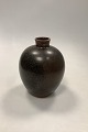Saxbo Vase i 
brun farve No 
99
Måler 16,5cm / 
6.50 inch