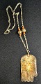 Marokansk sølv halskæde med Fatimas hånd, 1900-tallet. Kæde med koraller. Højde hånd: ca. 9 cm. ...