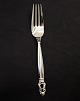 GEORG JENSEN 
Konge middags 
gaffel 19,8 cm. 
sterling sølv 
emne nr. 
557543. Lager:1