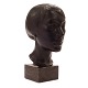 Gerhard Henning busteGerhard Henning, 1880-1967, buste af sortpatineret bronzeSigneret "G. ...