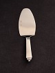 Georg Jensen 
Pyramide spade 
15,7 cm. 
sterling sølv 
emne nr. 558197