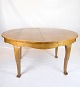 Spisebord med tillægsplader fremstillet i birketræ fra omkring 1920'erne. Mål i cm: H:77 B:157 ...
