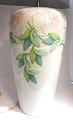 Royal Copenhagen. Lampe Deauville. Pastelfarver. Højde 72 cm incl. pære. (højde på vase 48 cm) ...