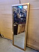 Guldmalet 
spejl, fra 
1920erne.
Det har 
defekter og 
trænger til 
lidt kærlighed.
Højde 152cm 
...
