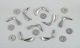 Arne Jacobsen (1902-1971). Fire par dørgreb af patineret hvidbronceret metal med 
beslag.