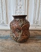 Bode Willumsen 
unika vase fra 
eget værksted. 
Smuk glasur 
dekoreret med 
fugle i relief.
Fremstår ...