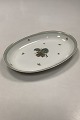 Bing and 
Grondahl 
Hazelnut Oval 
Dish No 101
Measures 30cm 
x 20cm / 11.81 
inch x 7.87 ...