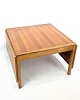 Dette sofabord 
i mahogni / 
valnød er model 
5362, designet 
af den berømte 
danske 
møbeldesigner 
...