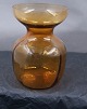 Mollige  Hyazinthengläser,  Zwiebelgläser aus 
braunem Glas 12,5cm