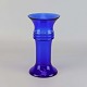 Vase i klar 
blåt mundblæst 
glas fra serien 
Harmony
Design Michael 
Bang
Producent ...