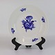 Middagstallerken 
i porcelæn fra 
stellet Blå 
blomst flettet. 
Nr. 10/8097
Producent 
Royal ...