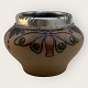 Bornholmsk 
keramik, 
Hjorth, Krukke 
med 
tinmontering, 
Nr. 9, 11cm i 
diameter, 7,5cm 
høj *Pæn ...