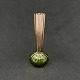 Højde 21 cm.
Usædvanlig 
vase fra 
1920'erne i 
farvet glas der 
changerer fra 
grønt til pink 
...