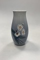 Bing og 
Grøndahl Art 
Nouveau Vase - 
Hvide Blomster 
No. 865/249. 
Måler 21 cm / 
8,26 in.
