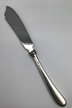 A. Michelsen 
Sterling Silver 
Ida Layer Cake 
Knife  Measures 
30 cm (11.81 
inch)