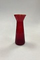 Rødt 
Hyacintglas 
Holmegaard / 
Kastrup / Fyens 
Glasværk. 
Måler ca. 20 
cm / 7.87 in.