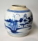 Kinesisk bojan 
i blå/hvidt 
porcelæn, 19. 
årh. Uden låg. 
Dekorationer i 
form af 
landskaber, hus 
...
