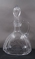Vinkaraffel i klart glas med slibninger og 
original prop 24cm