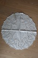Old table clothWith embroidery in white- made by handDiam: 52cmIn a good ...