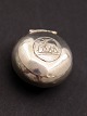 Sterling sølv 
pille æske D. 
3,1 cm. emne 
nr. 586665