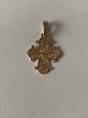 Small daily cross in 14 carat gold, stamped JAa 585