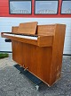 Bambino 
 pianette
  Kr. 1800,-